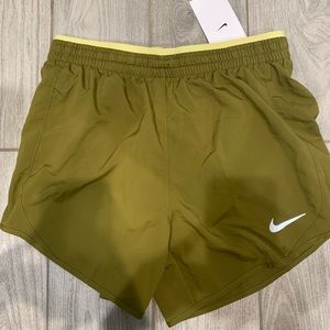 Nike women’s shorts